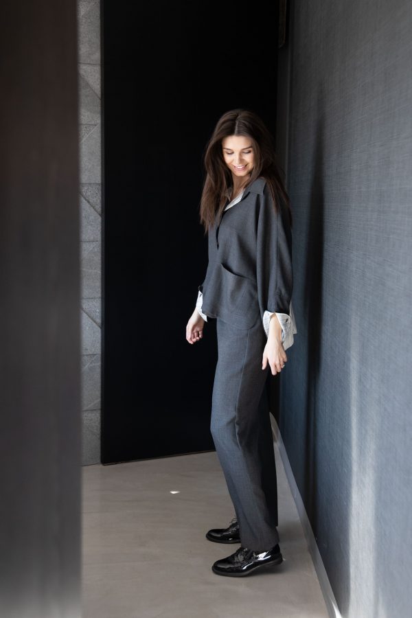 Flat White Suit - imagine 2