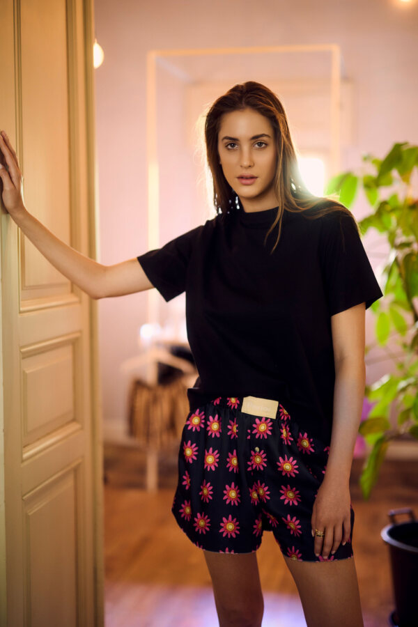 FLOWER SHORTS - imagine 2