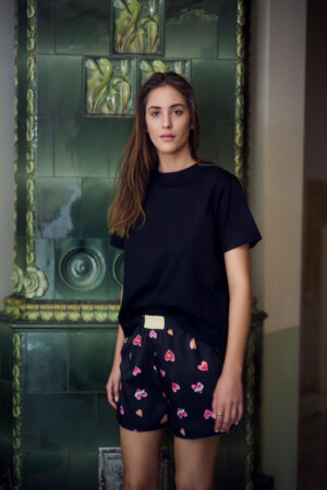 LOVE SHORTS - Pantaloni scurți romantici pentru femei