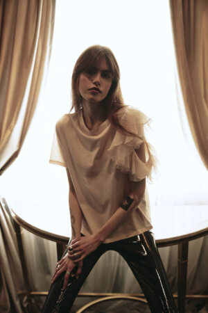 TOP CHARMED ROZ - Topuri elegante pentru femei